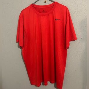 Nike Men's Bright Red Short Sleeve Tee. Dri-fit. Size XXL.
